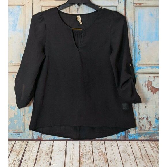 Live 4 Truth Womens Size Medium Black Gold Sheer Adjustable 3/4 Sleeves Hi Low - Picture 1 of 8